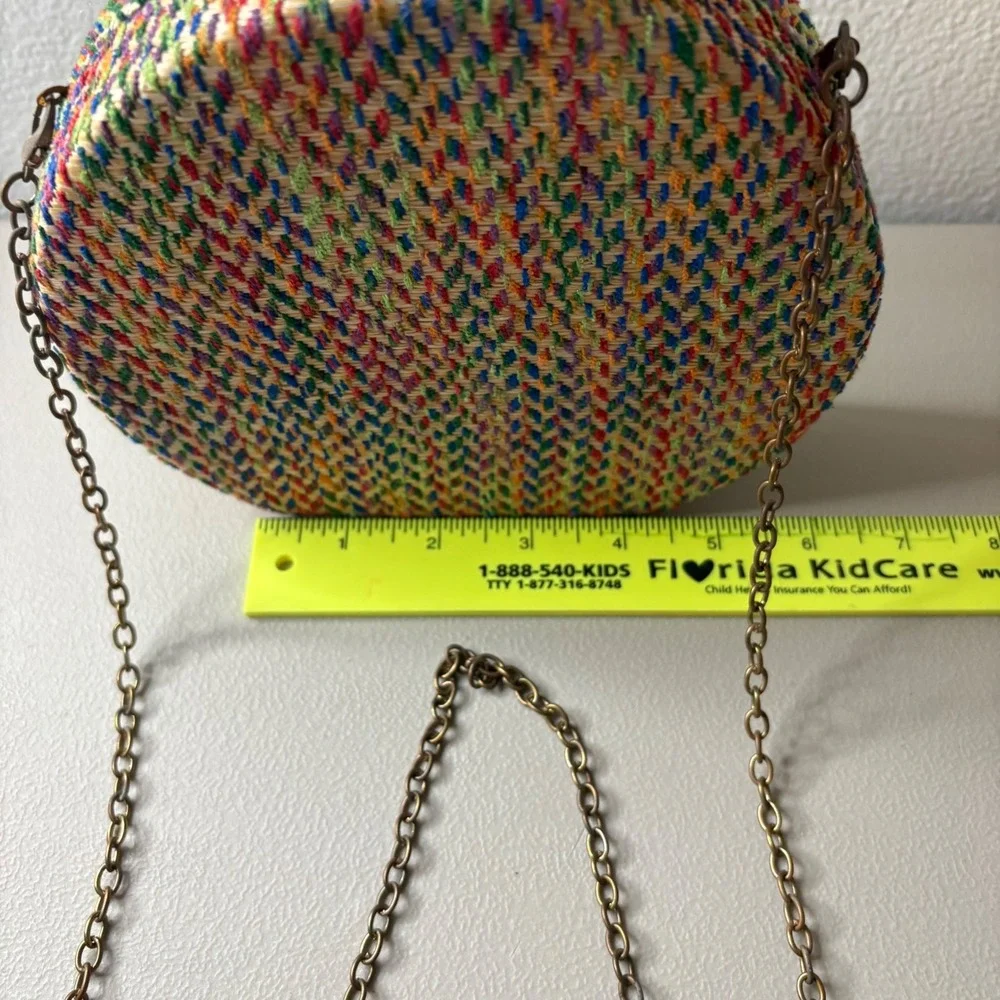 Love Kuza Multi Woven Straw Round Crossbody Bag Rainbow Chevron Kiss Lock Clutch